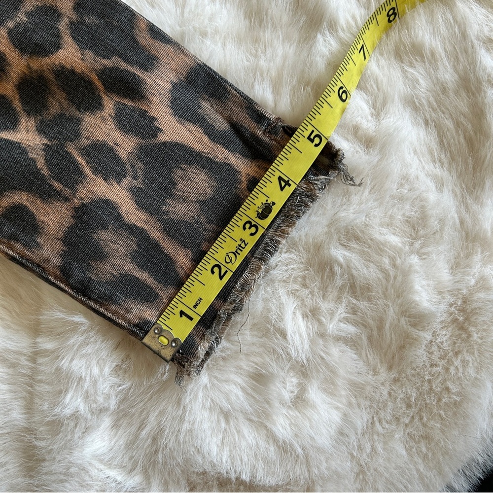 Joe’s Jeans, The Charlie, Leopard Print, Size 26 - Picture 11 of 11